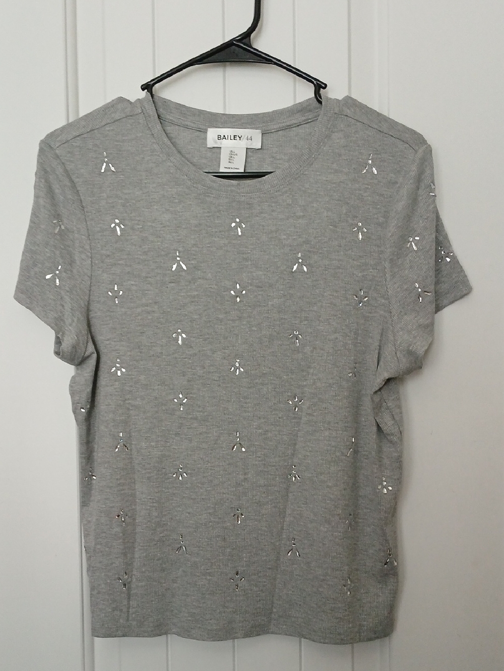 Bailey 44 Heather Gray Short Sleeve Tee with Silver Foil Detail